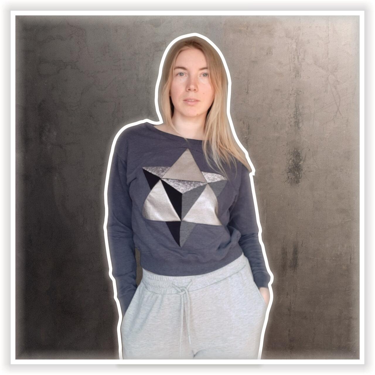 Women's redesigned sweatshirt MERKABA bluish-grey [XS] – Neon Iris Design
